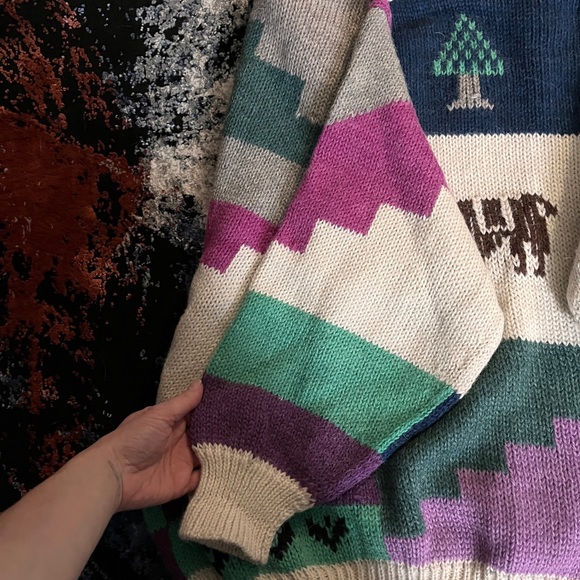 Artistic Patchwork Women's Sweater - Picture 2 of 10